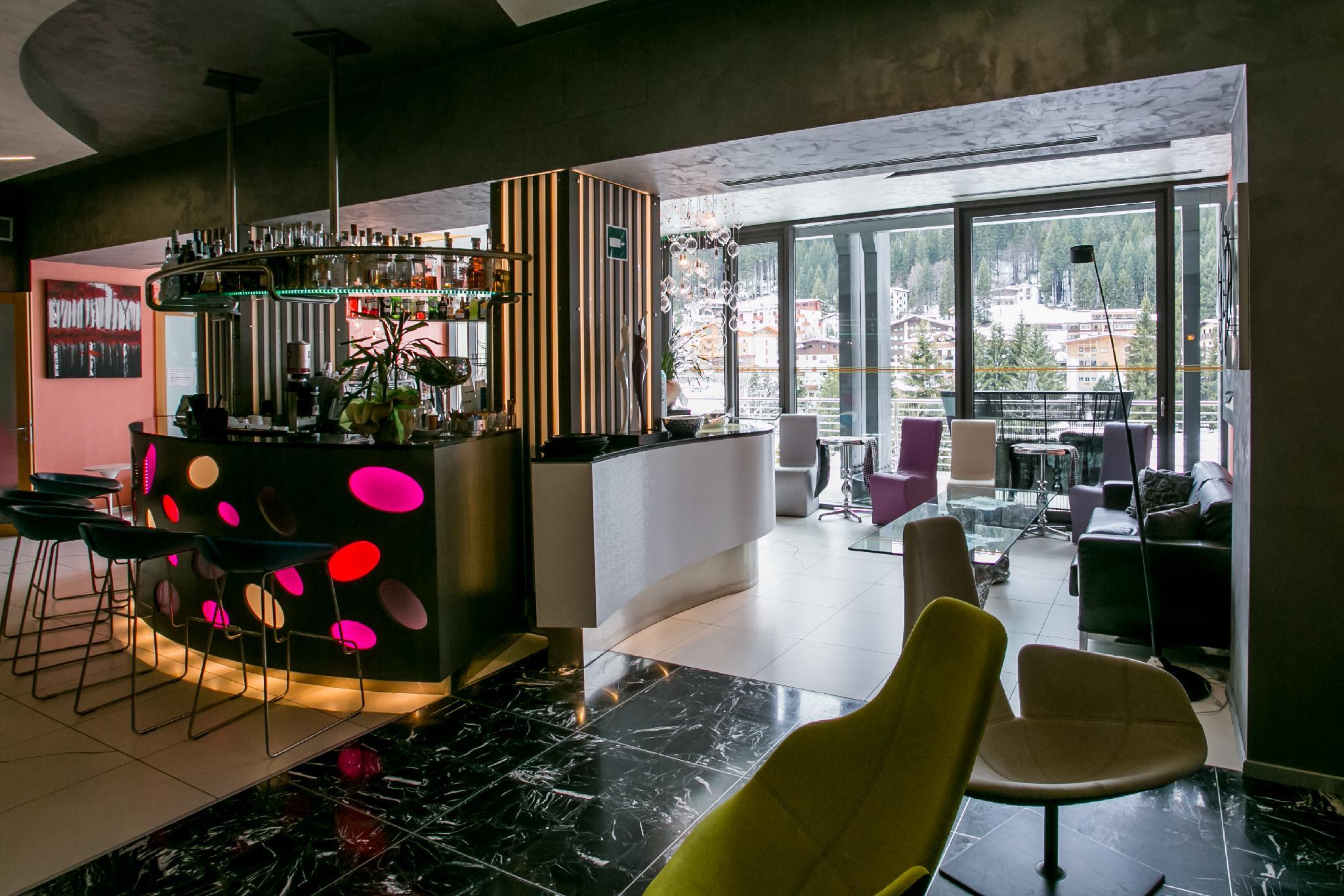 

Napoli - Madonna di Campiglio - Design Oberosler Hotel
