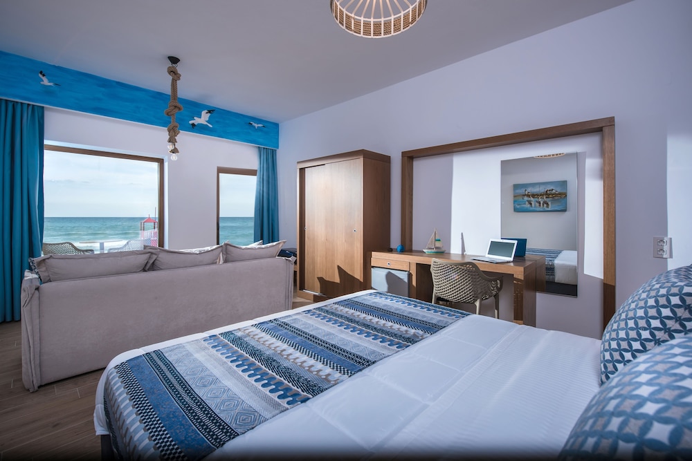

Milano - Malevizi - Yianna Caravel Suites "by Checkin" adults only