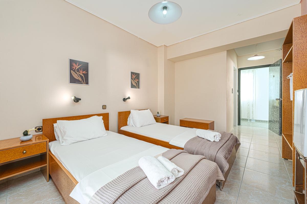 

Verona - Laganas - Hotel Aura