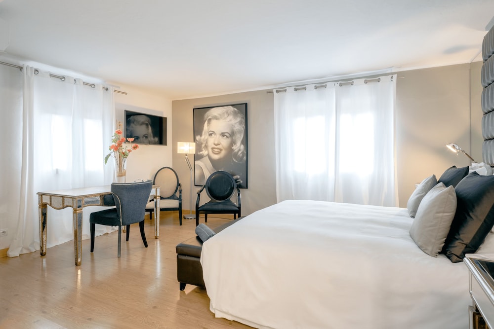 

Bari - Talamanca - Hostal Parque Ibiza