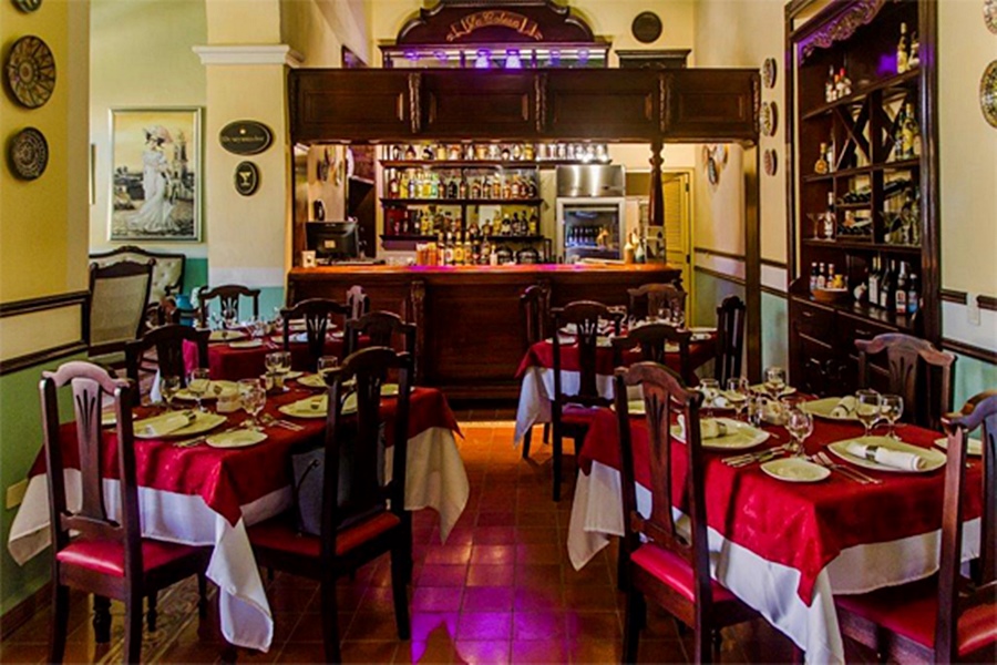

Napoli - Trinidad - Hotel E La Calesa