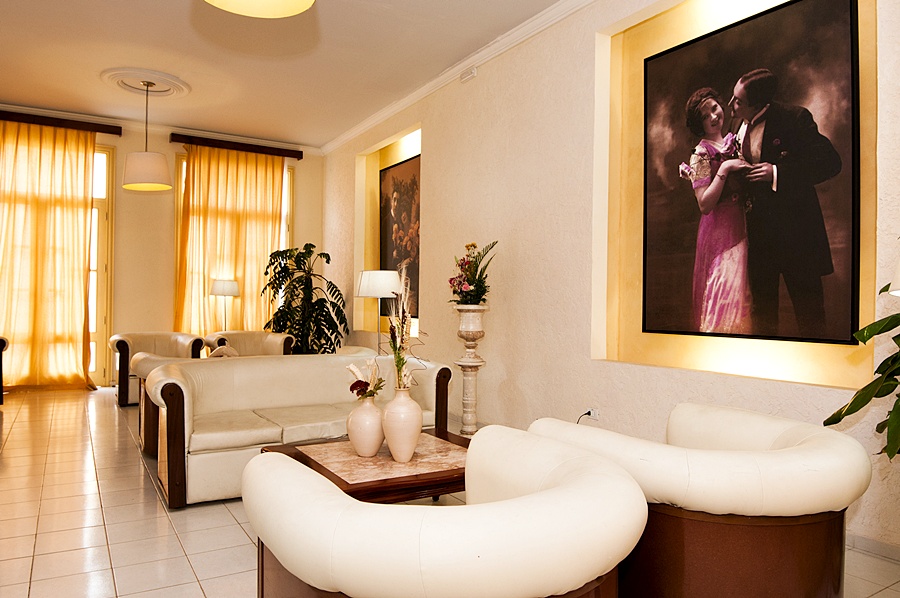 

Bari - Trinidad - Hotel E La Ronda