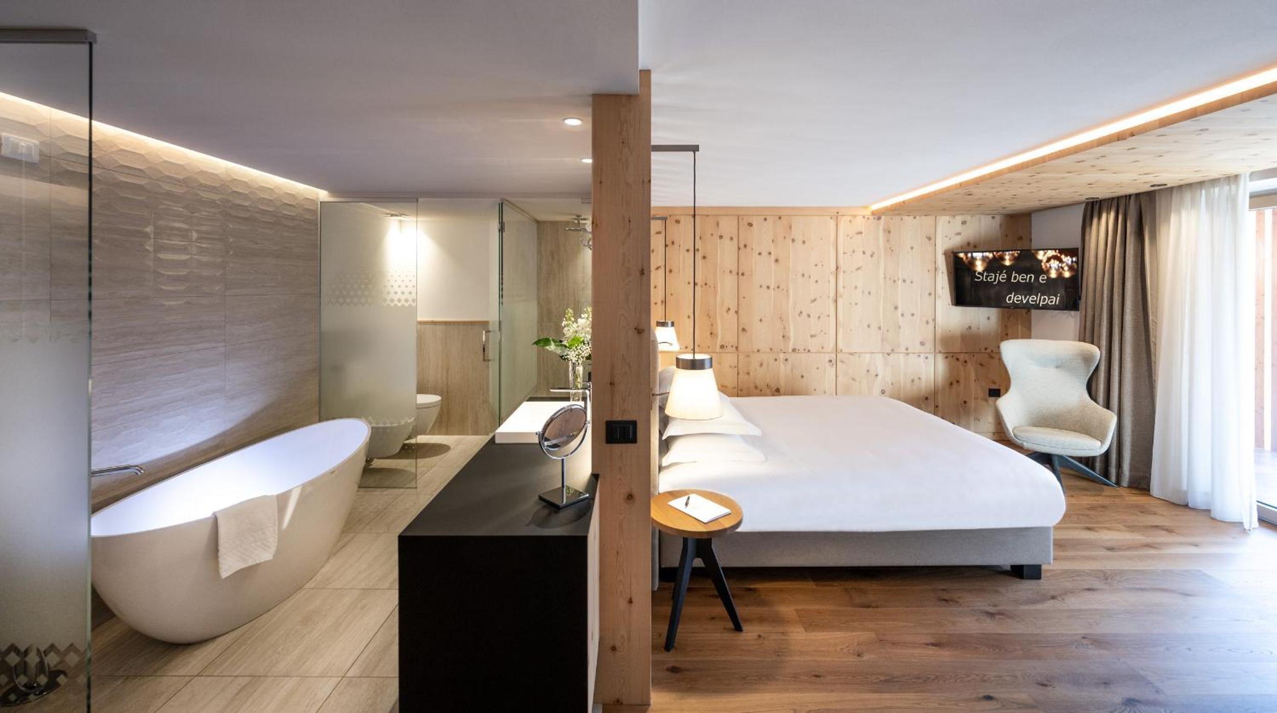 

Bari - Canazei - Ciampedie Luxury Alpine Spa Hotel