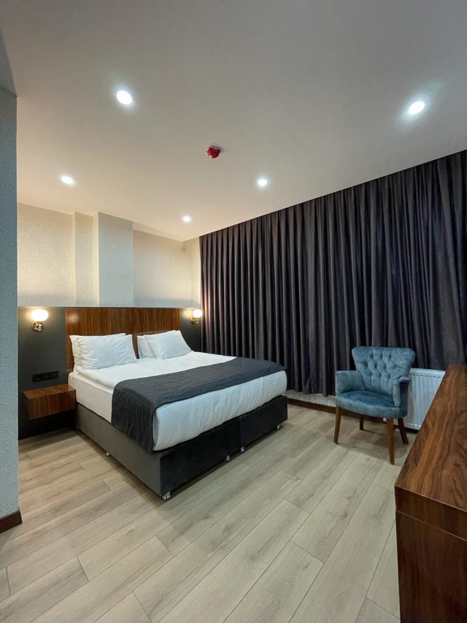 

Lamezia Terme - Istanbul - MED Airport Hotel