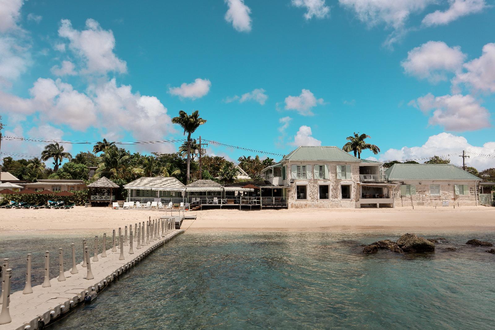 

Bari - Speightstown - Little Good Harbour House