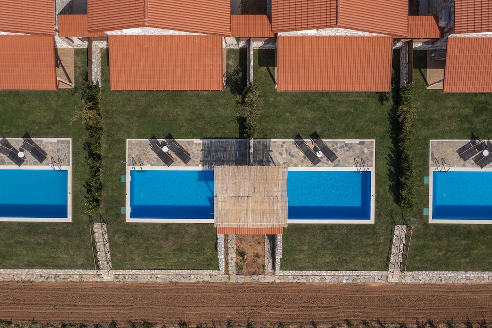 

Napoli - Néa Moudhaniá - Esperanza Villas