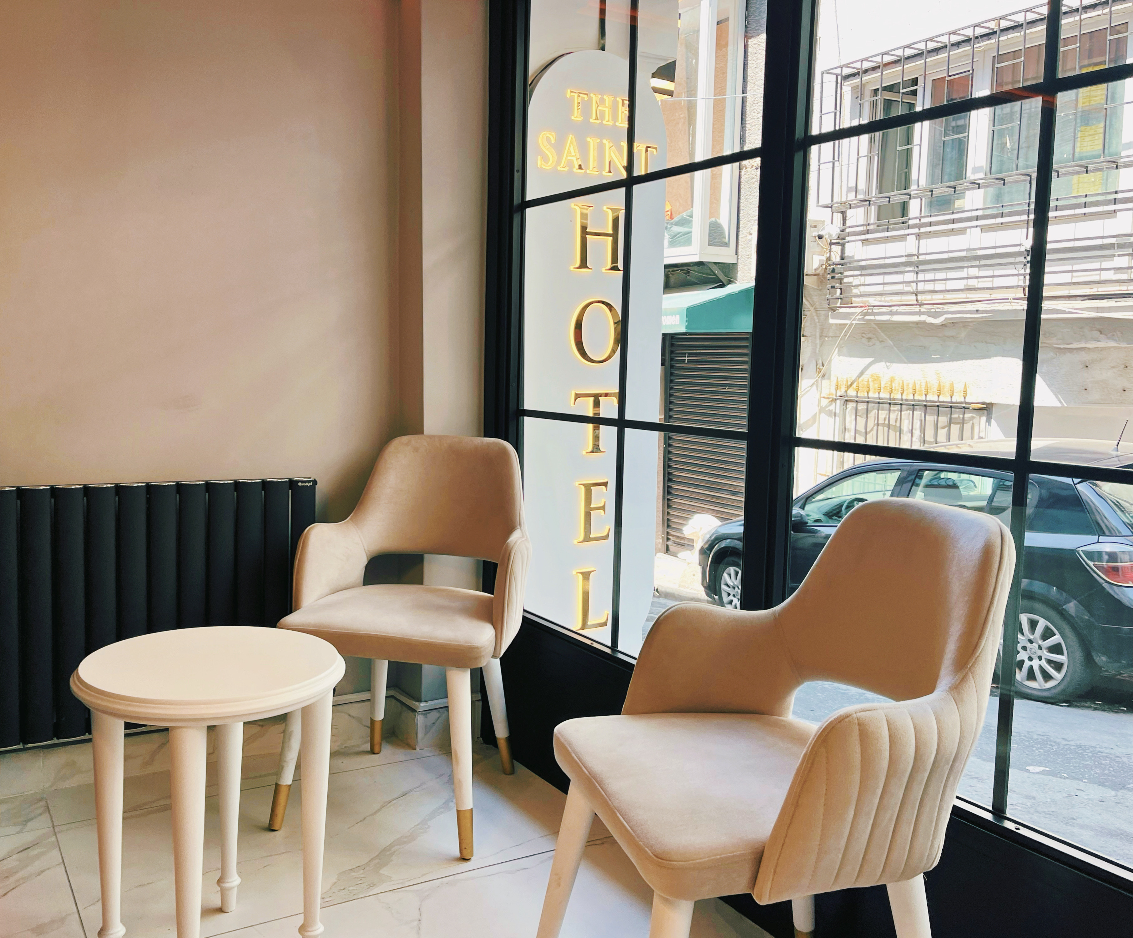 

Cagliari - Istanbul - The Saint Otel