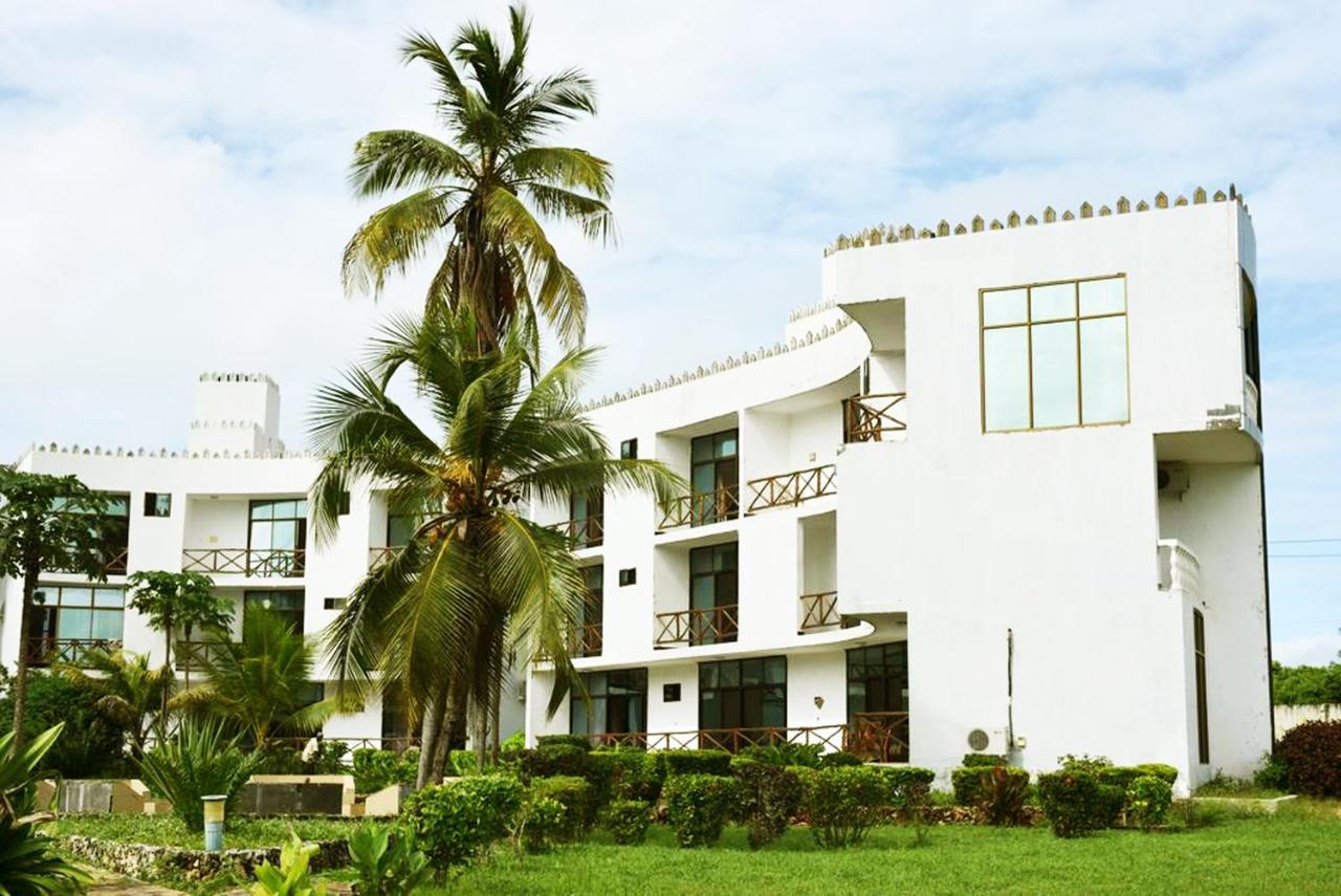

Firenze - Uroa - Coconut Tree Village Beach Resort