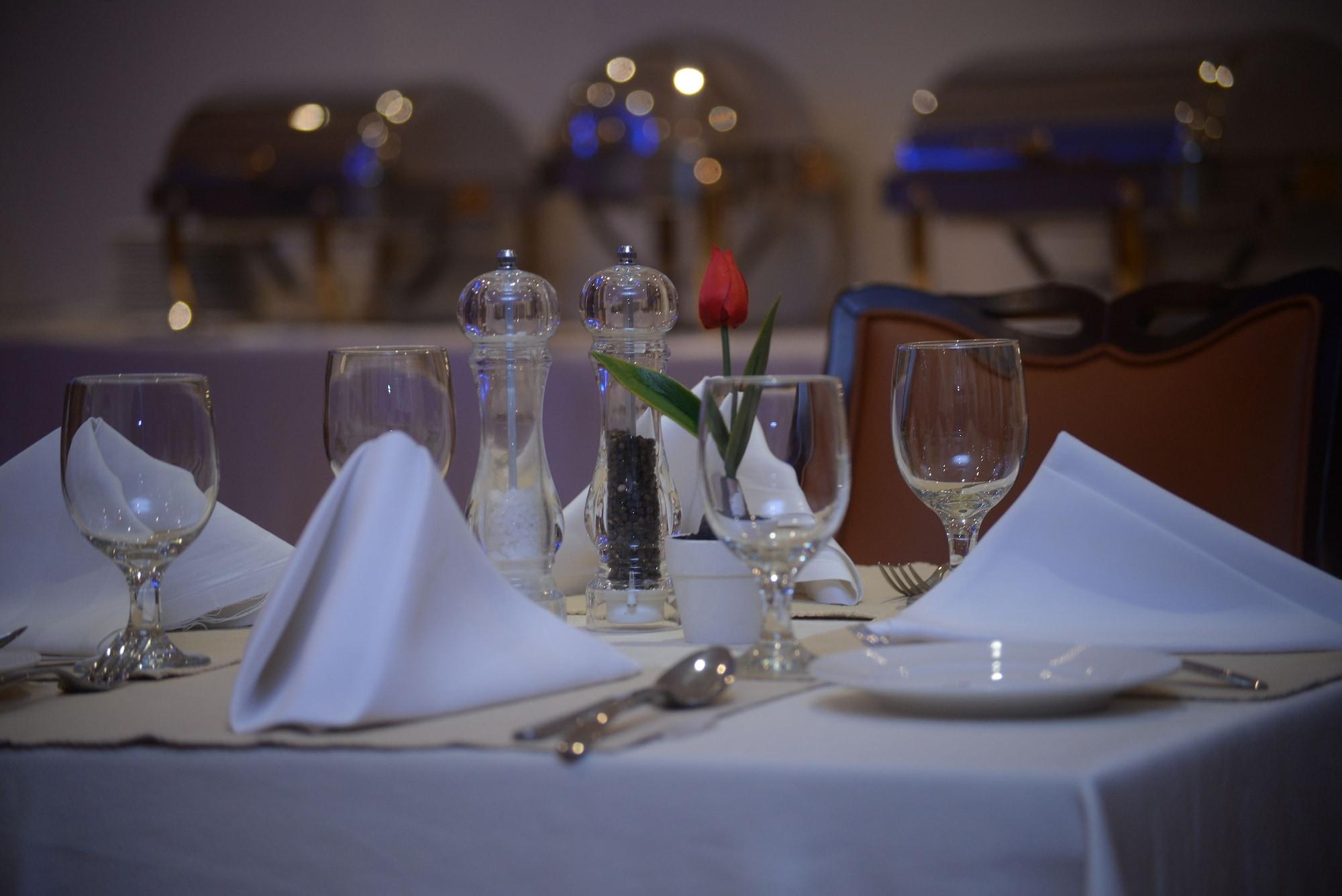 

Milano - Ash Shahaniya - Al Madina Suites