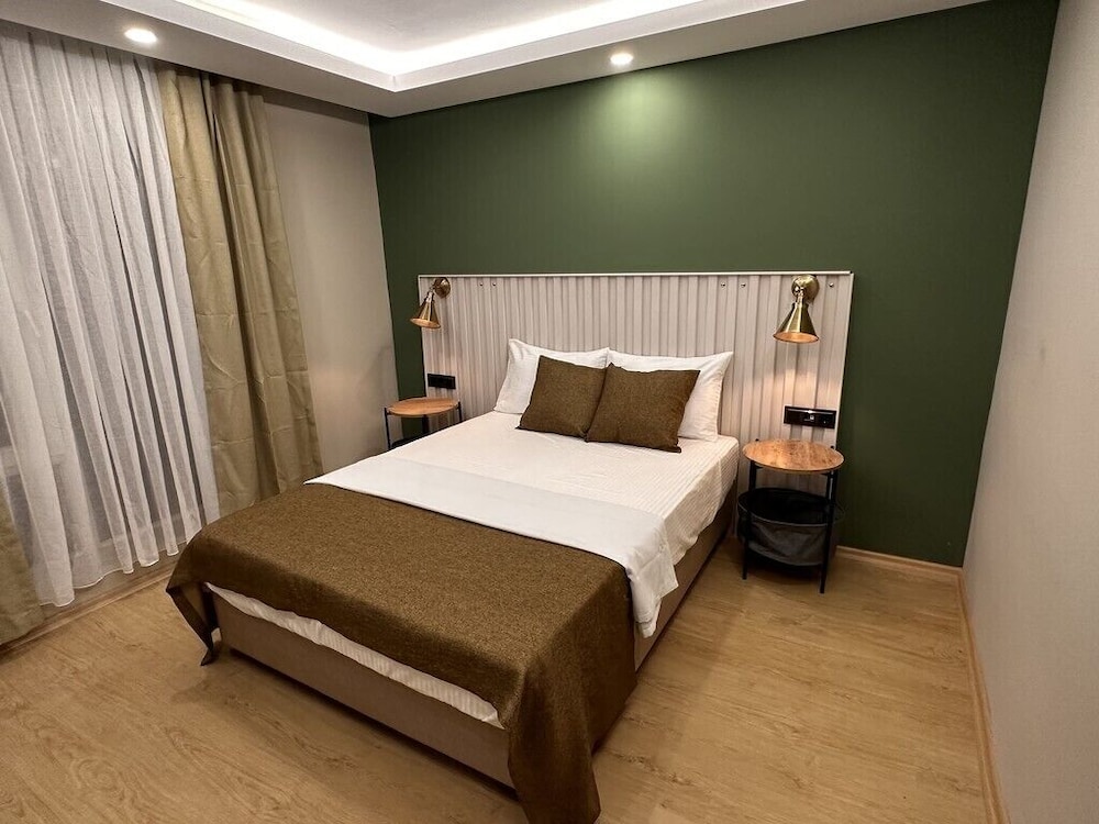 

Bologna - Belek - Red Castle Hotel & Pub