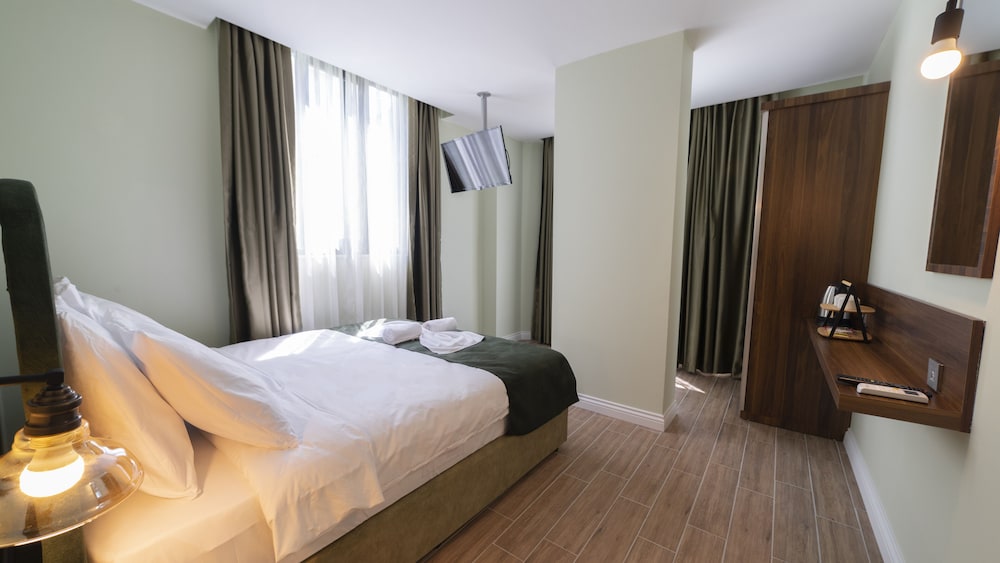 

Milano - Lara - The Mori Club Hotel