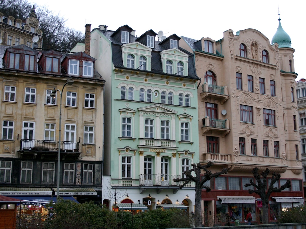 

Milano - Karlovy Vary - EA Hotel Mozart