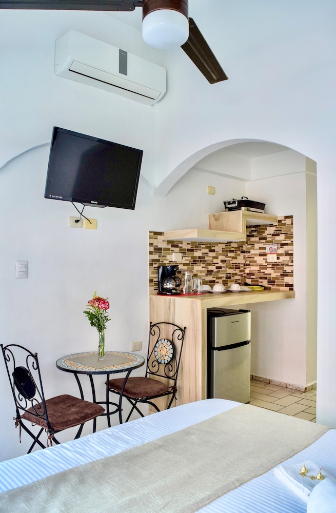 

Palermo - Isla Mujeres - Hotel & Restaurant Bucaneros, Isla Mujeres