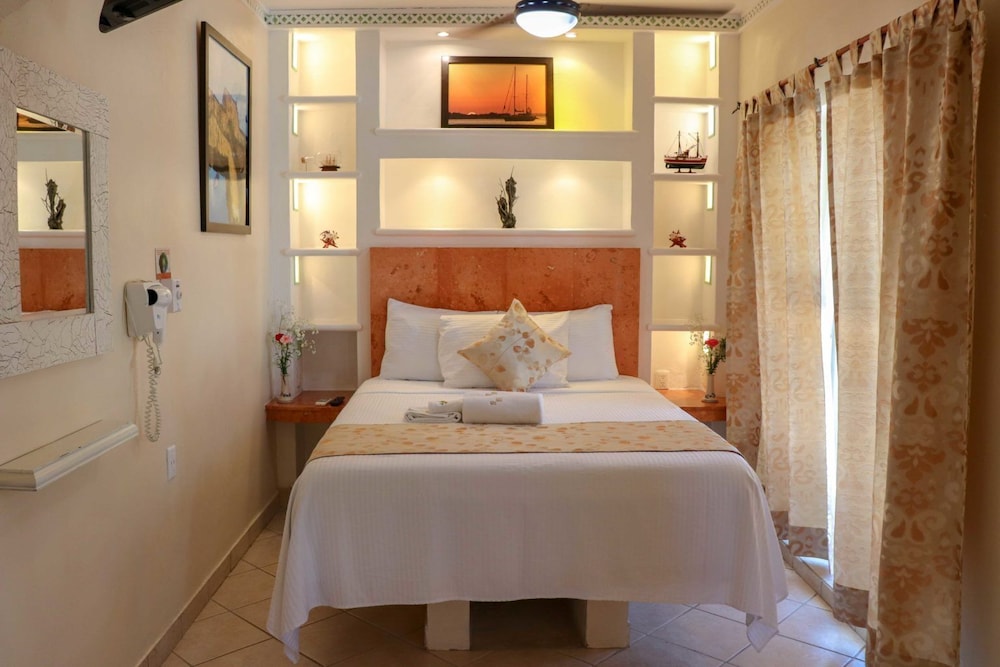 

Napoli - Isla Mujeres - Hotel & Restaurant Bucaneros, Isla Mujeres