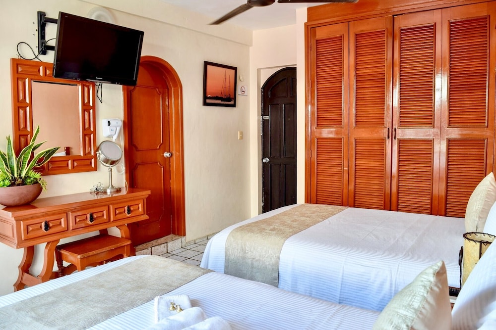 

Firenze - Isla Mujeres - Hotel & Restaurant Bucaneros, Isla Mujeres