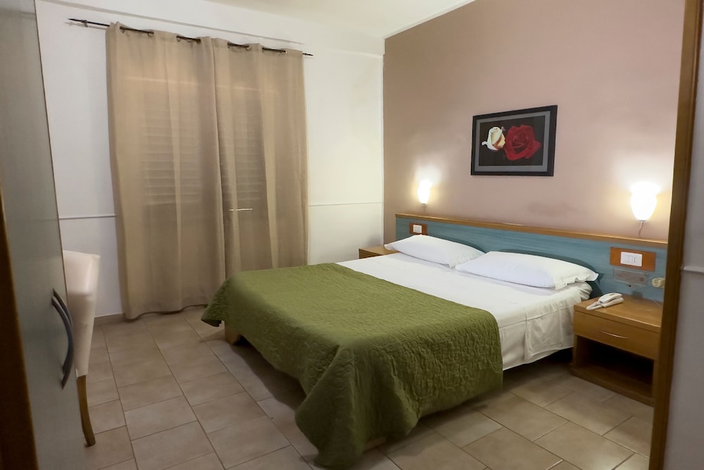 

Milano - Casalnuovo di Napoli - Hotel Martini
