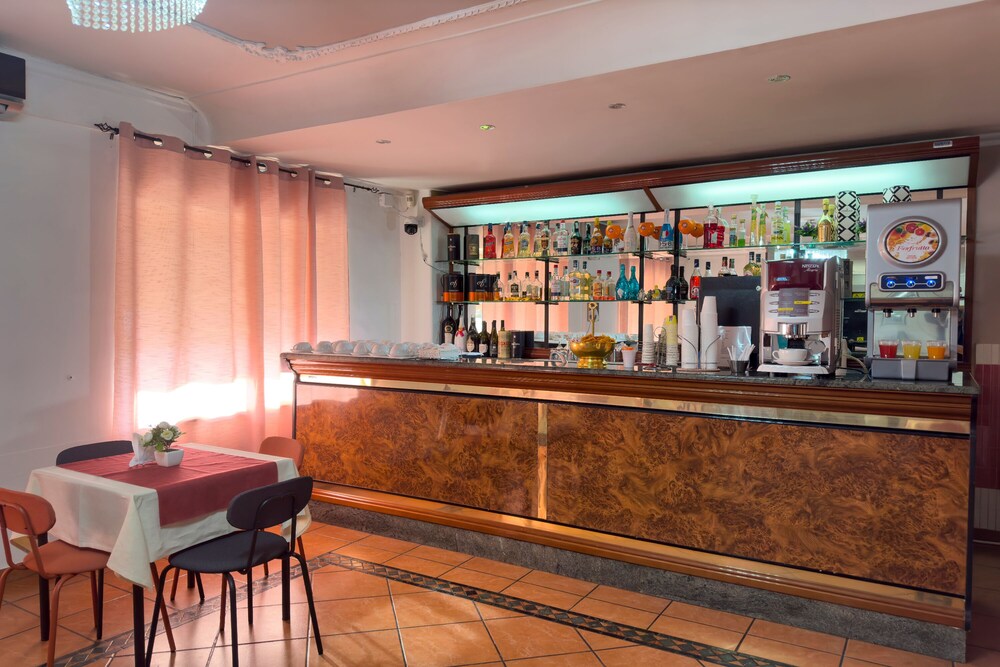 

Milano - Casalnuovo di Napoli - Hotel Martini