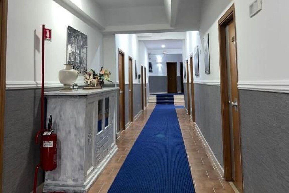 

Milano - Casalnuovo di Napoli - Hotel Martini