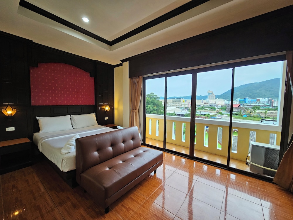 

Bologna - Tailandia - Phuket - Nanai 2 Residence Patong Phuket