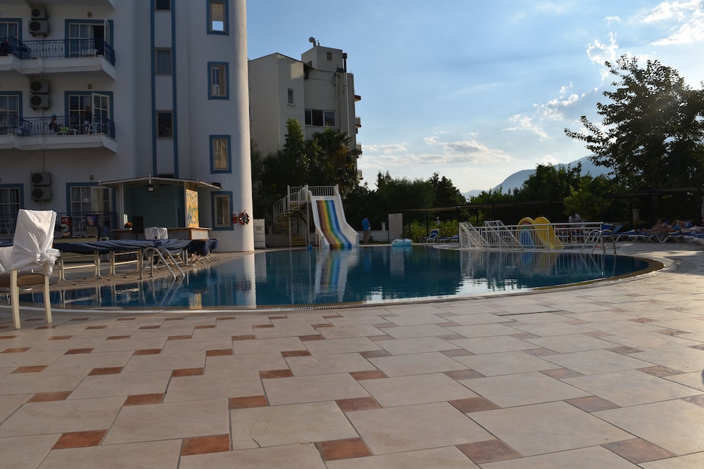 

Bologna - Kemer - Ares Blue Hotel