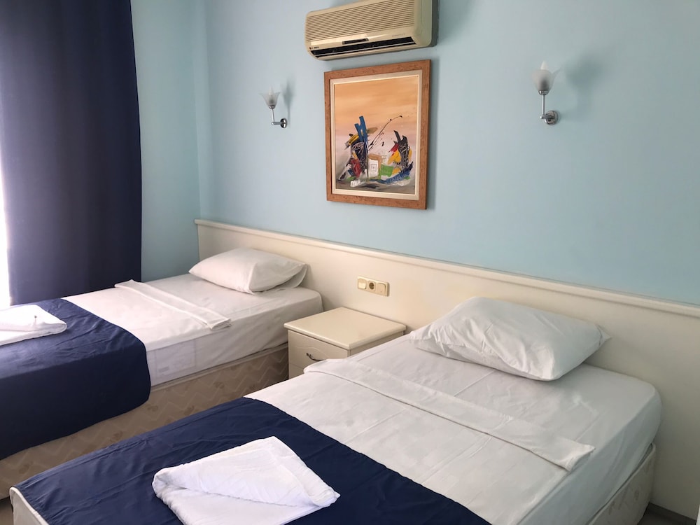 

Napoli - Kemer - Ares Blue Hotel