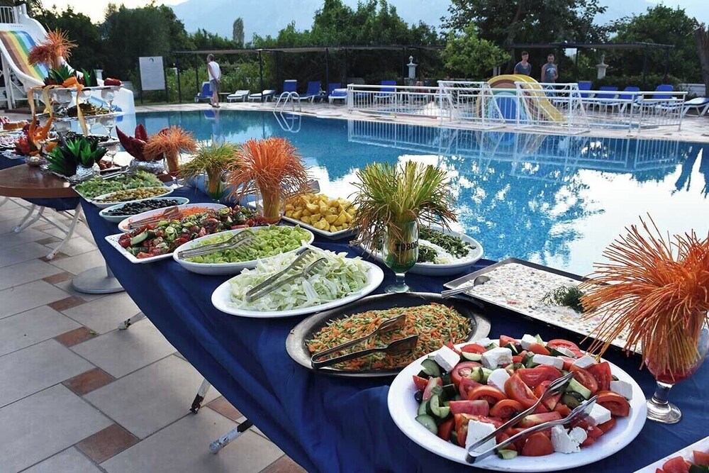 

Napoli - Tekirova - Ares Blue Hotel