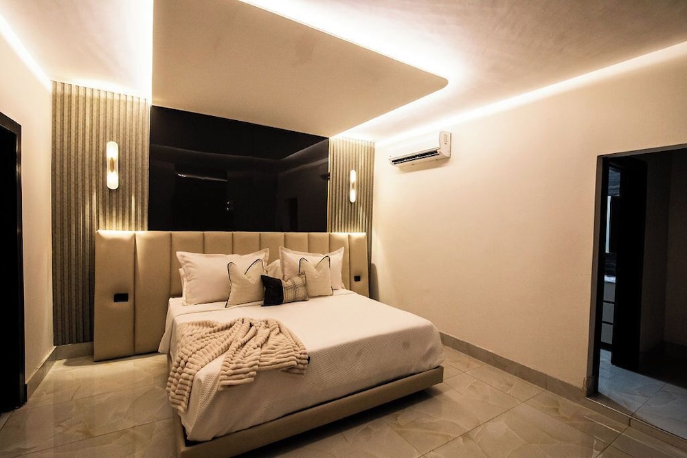 

Milano - Santiago de los Caballeros - lovera hotel