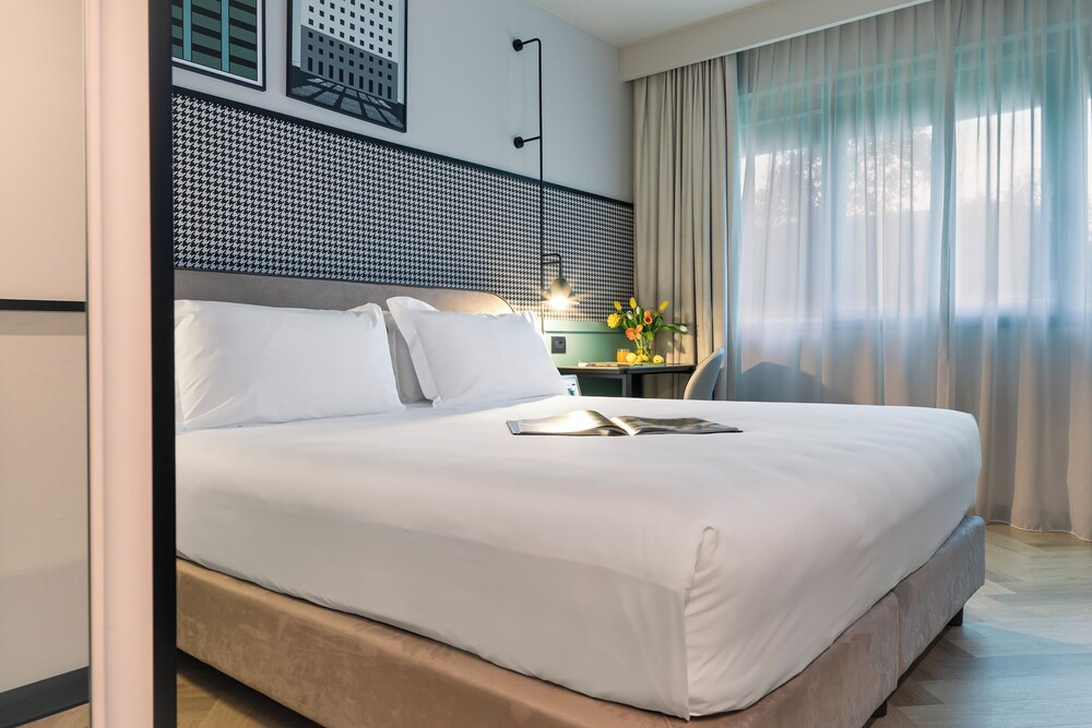 

Palermo - Bologna - Living Place Hotel