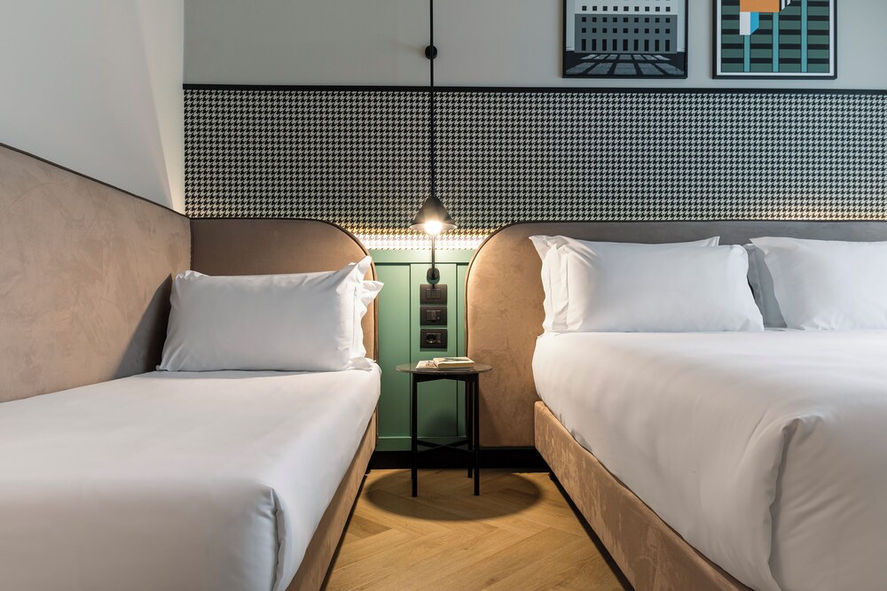 

Milano - Bologna - Living Place Hotel