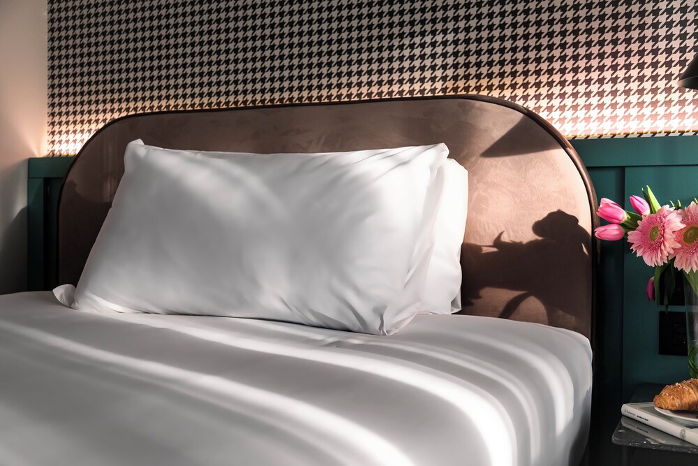 

Catania - Bologna - Living Place Hotel