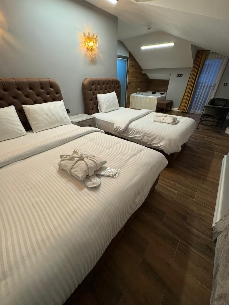 

Roma - Esenyurt - GreenWich Hotel
