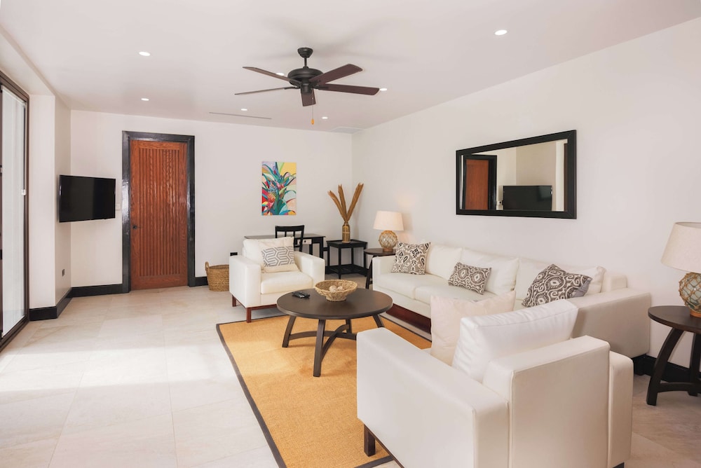 

Milano - Bolans - Tamarind Hills Resort & Villas