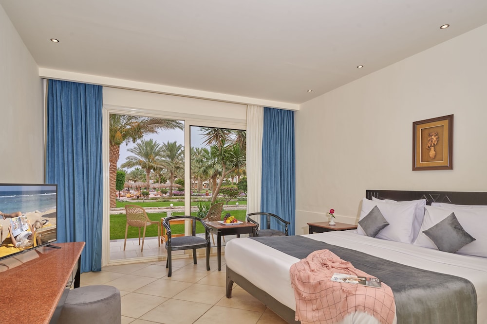 

Napoli - Port Ghalib - Three Corners Sea Beach Resort