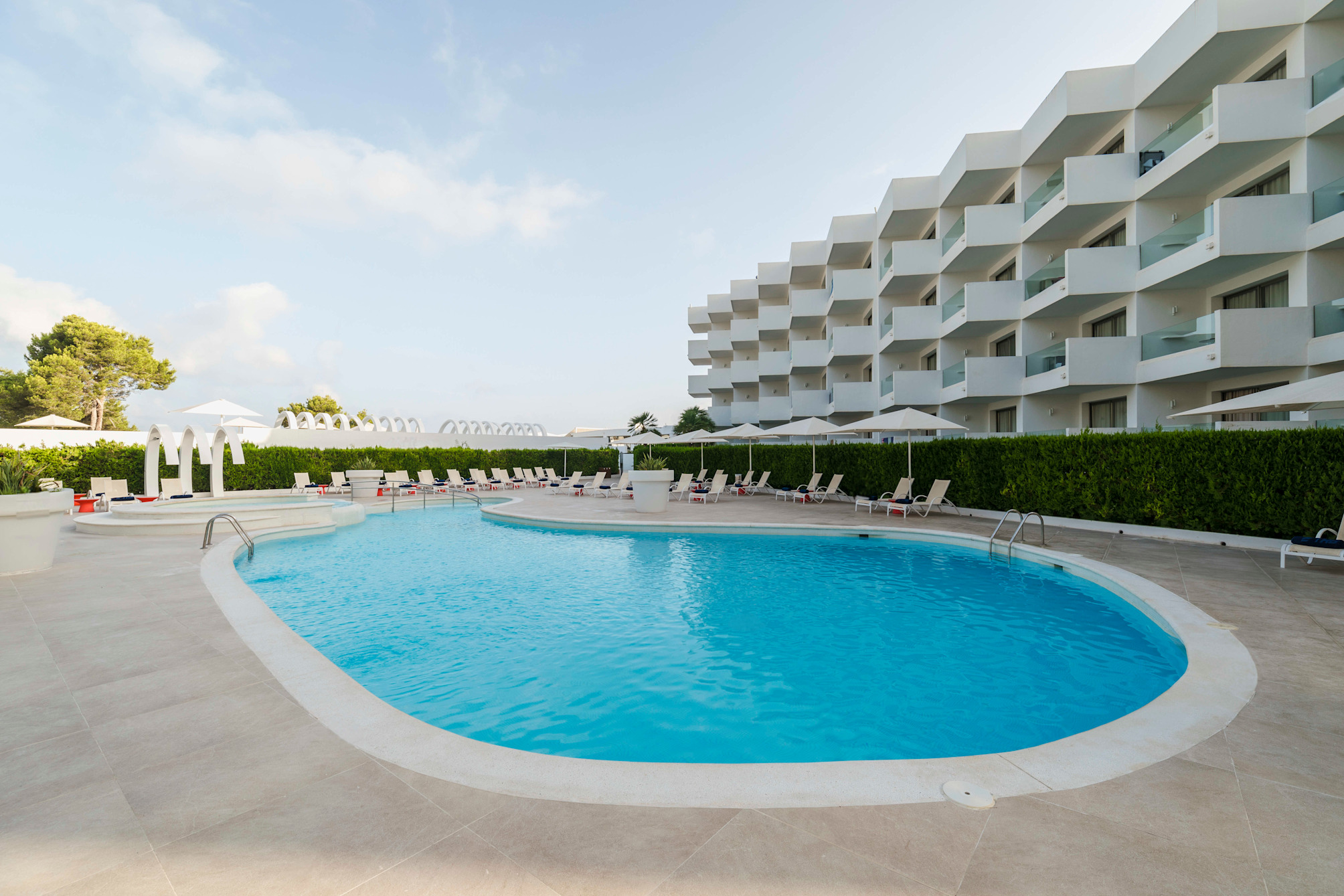 

Milano - Bahia de Sant Antoni - THB Naeco Ibiza - Adults Only