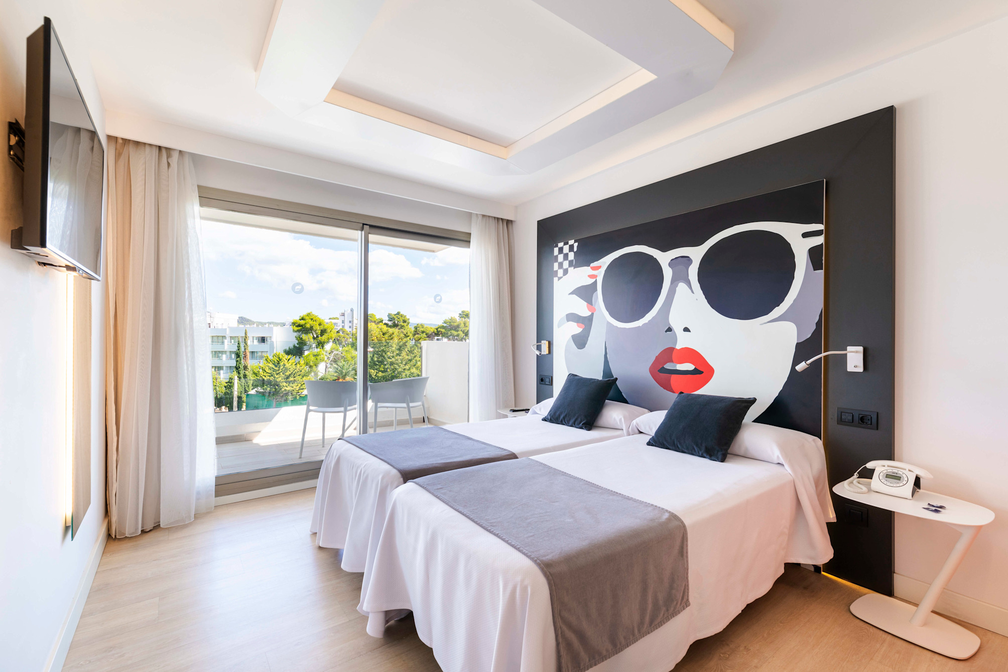 

Milano - Cala Tarida - THB Naeco Ibiza - Adults Only