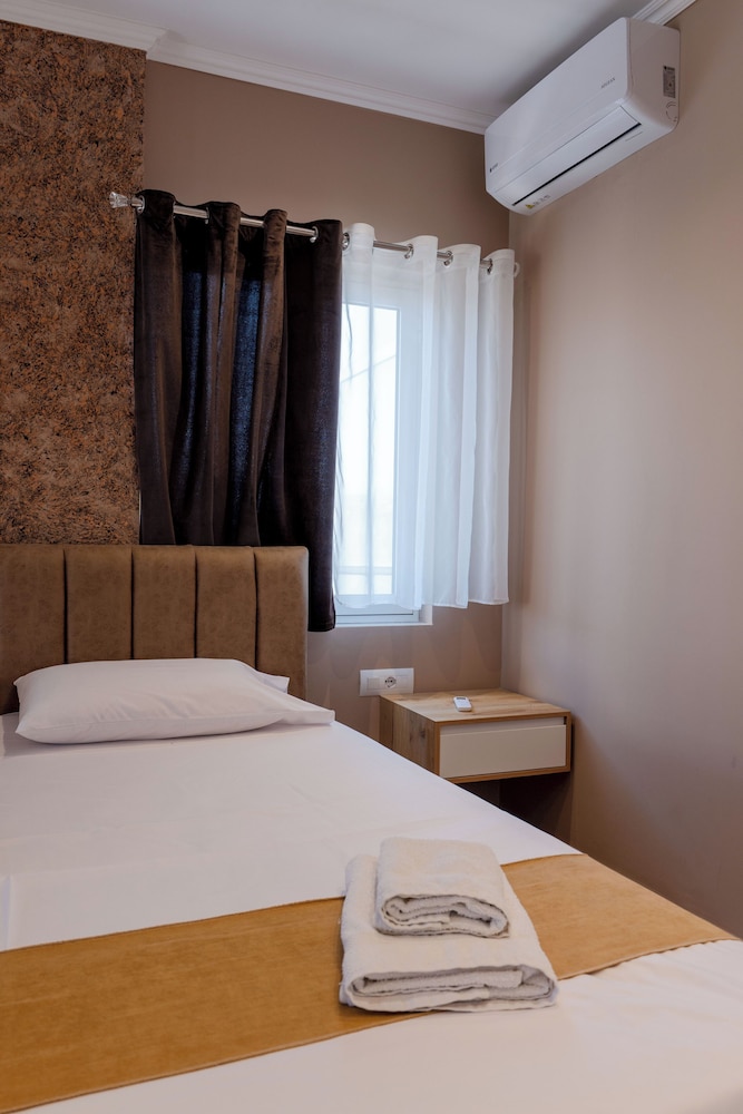 

Milano - Kalámi,Corfù - Lider Hotel