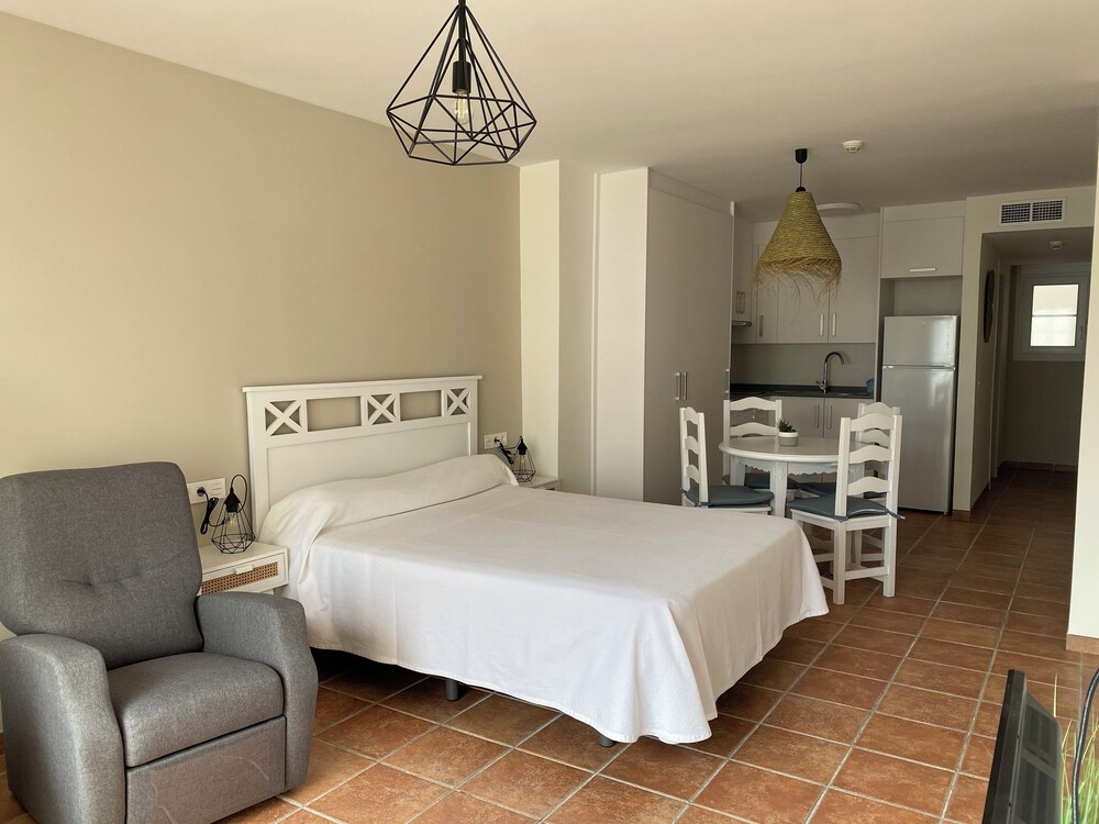 

Bologna - San José - Apartahotel Vistamar San José