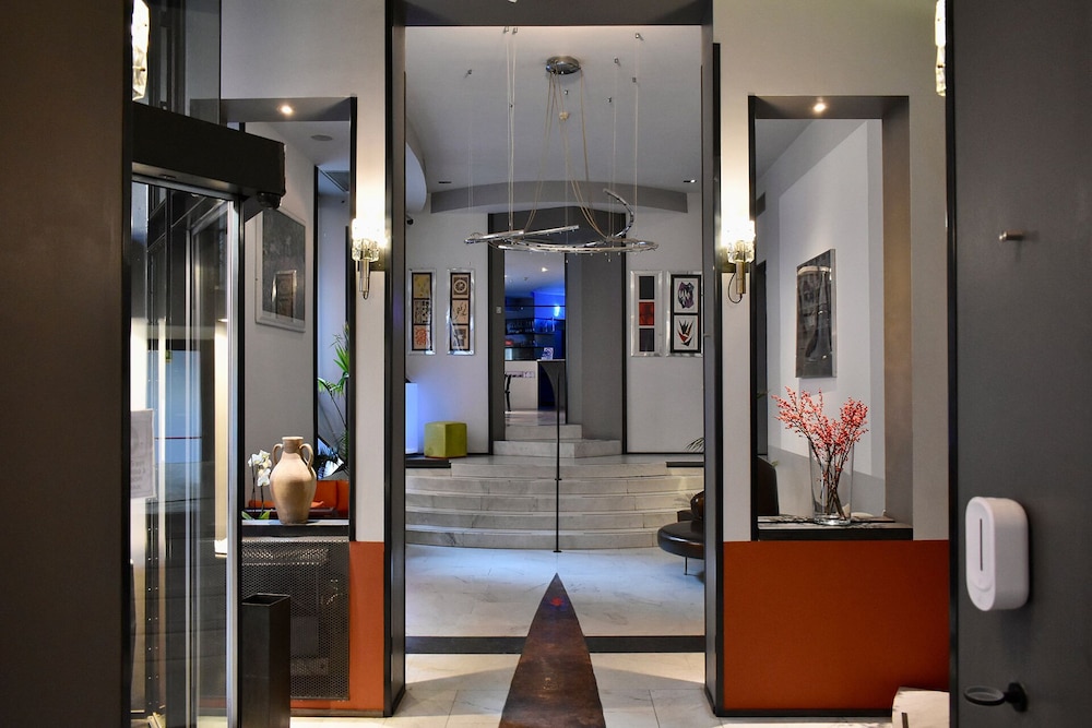 

Brindisi - Torino - Art Hotel Boston