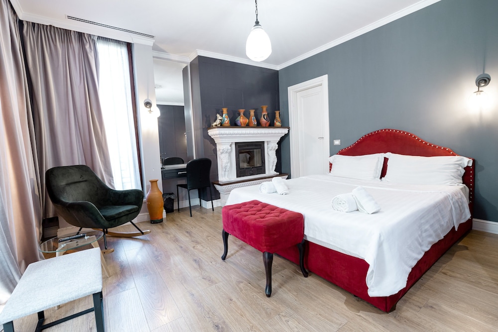 

Genova - Tirana - Boutique Hotel Whisky