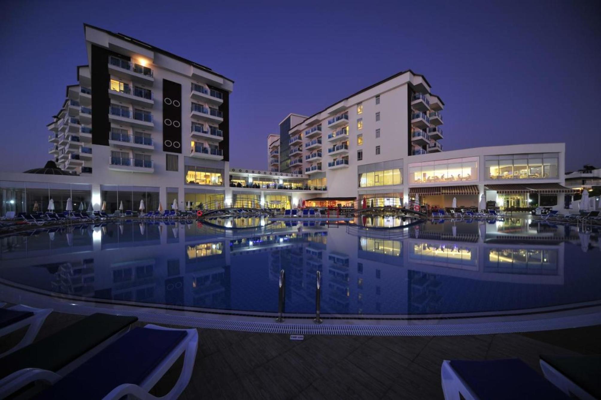 

Catania - Kizilagac - Cenger Beach Resort Spa - All Inclusive