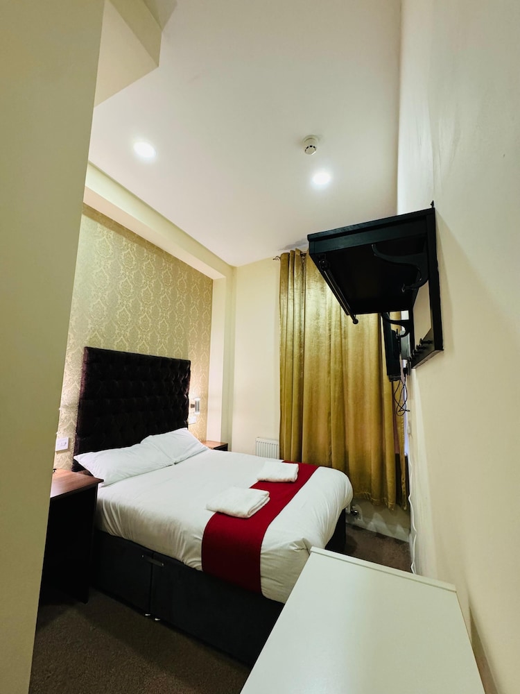 

Napoli - Liverpool - Trivelles Seaforth