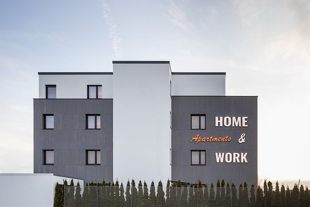 

Milano - Pulheim - Home & Work