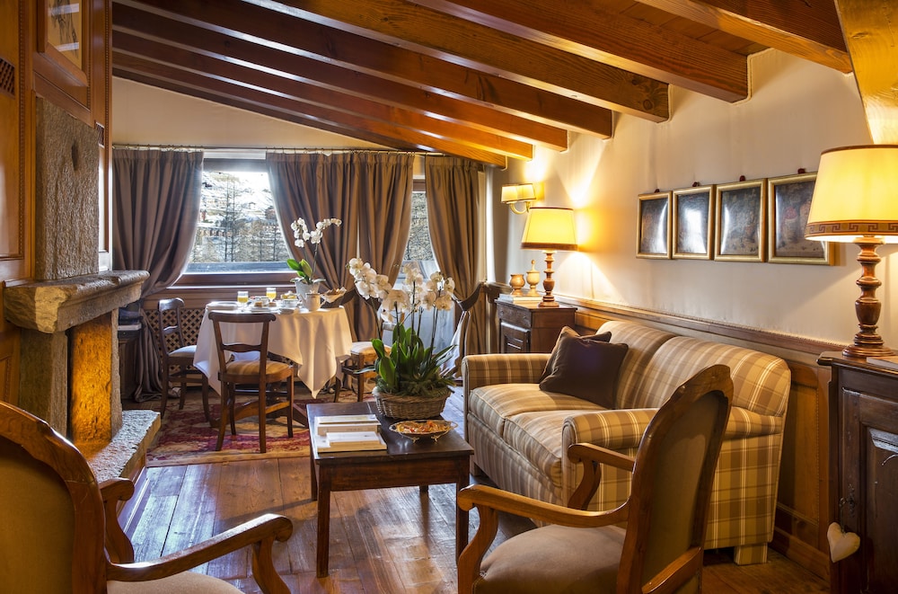 

Napoli - Cervinia - Hotel Hermitage Relais & Châteaux