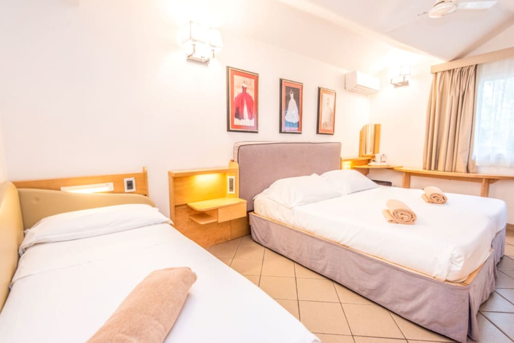 

Roma - San Vincenzo - Hotel Riva degli Etruschi