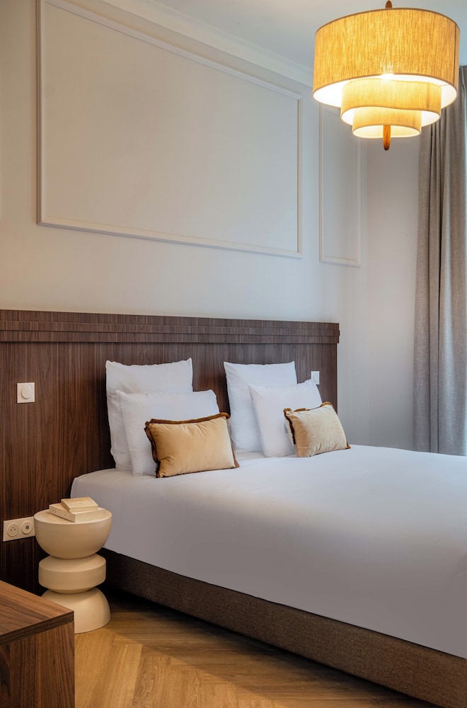 

Cagliari - Magny-le-Hongre - L'Horloge