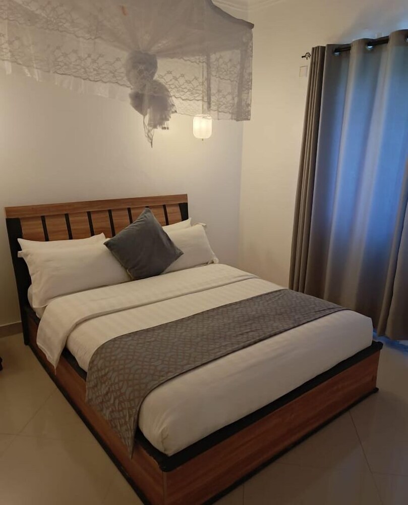 

Verona - Bamburi - Chamiachi Hotel and Luxury Apartments