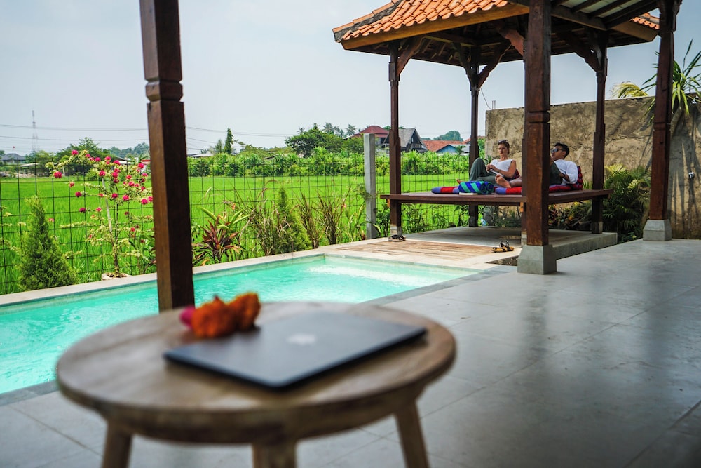 

Milano - Badung - Rumah Tengah Sawah