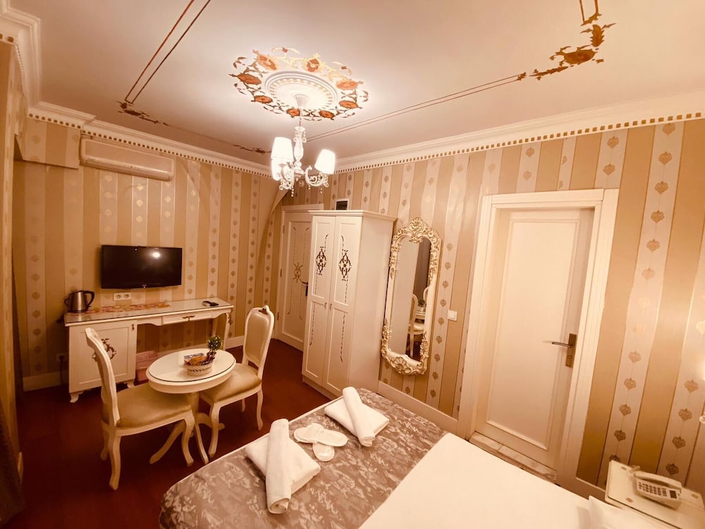 

Verona - Istanbul - Alyon Hotel Taksim