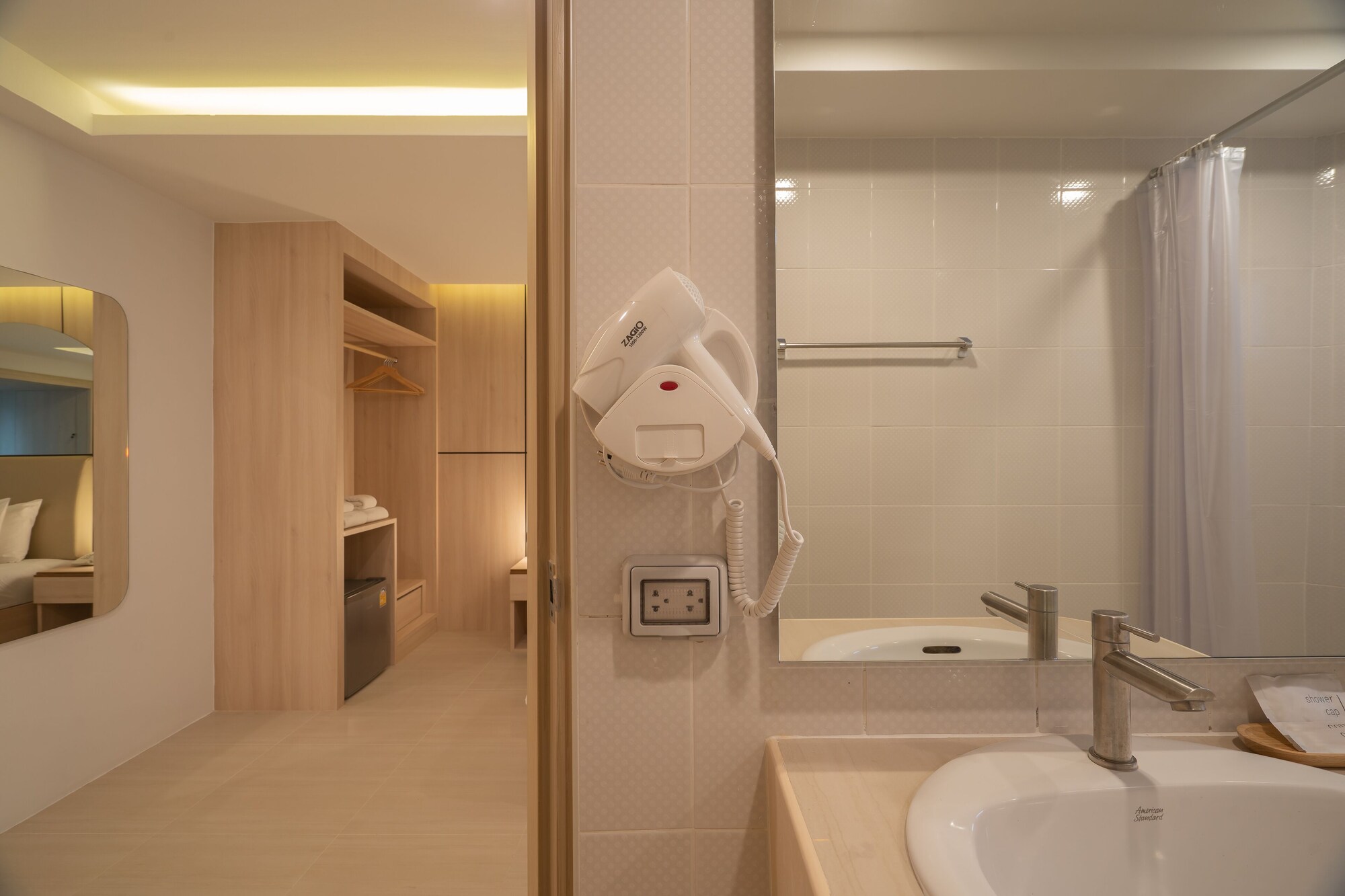 

Venezia - Città di Phuket - Bedline Hotel - SHA Certified