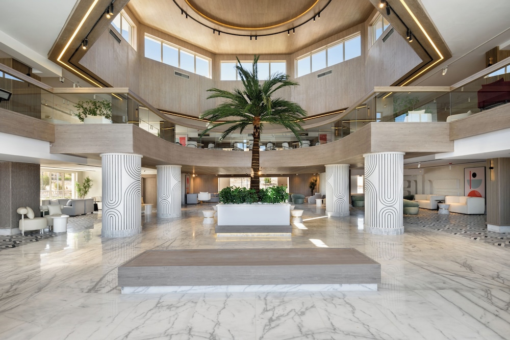 

Bari - Makadi Bay - Flow Spectrum Resort Sahl Hasheesh